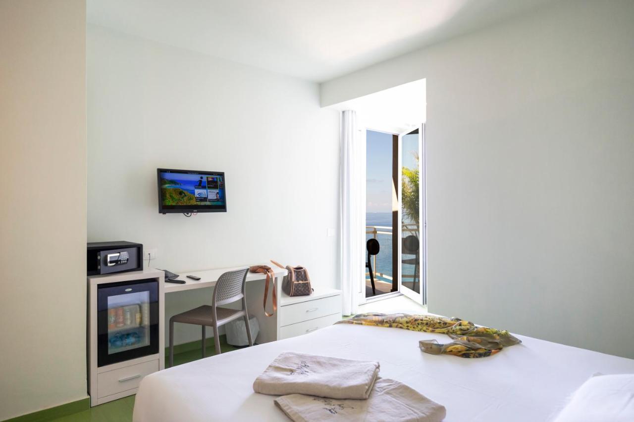 Blue Bay 4*